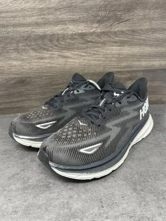 HOKA Clifton 9 Sneakers Mens Size 10.5 2E Wide Black White One One - Picture 2 of 11